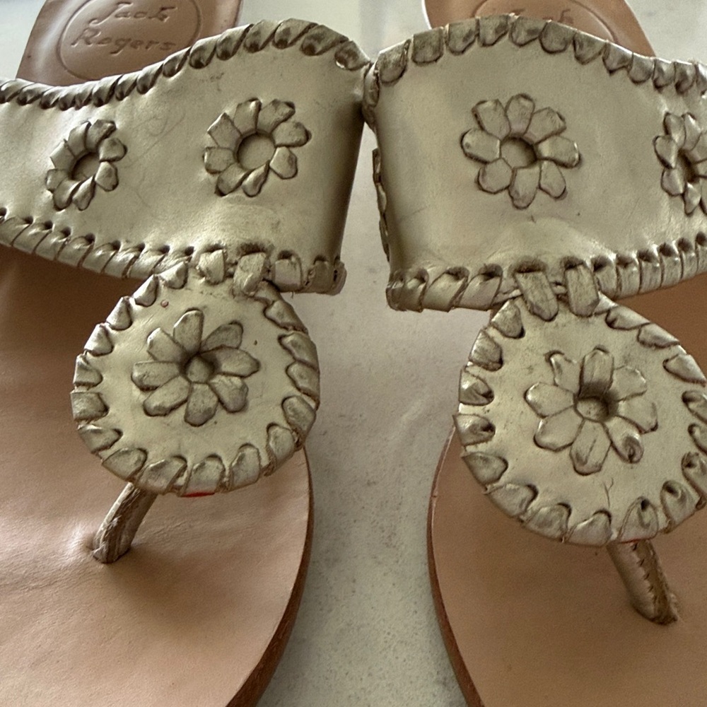 Jack Rogers Capri Women US 6 Gold Sandals - Picture 3 of 4